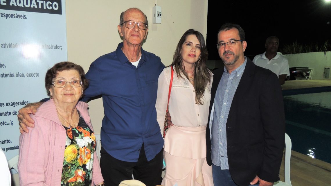 Fernando Mendes encanta público no seu retorno a Paramirim