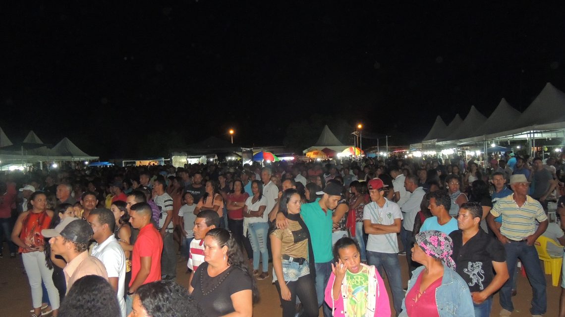 Prefeitura de Érico Cardoso CONSOLIDA TRADIÇÃO do ANGICO FEST tornando o EVENTO FAMOSO na região.