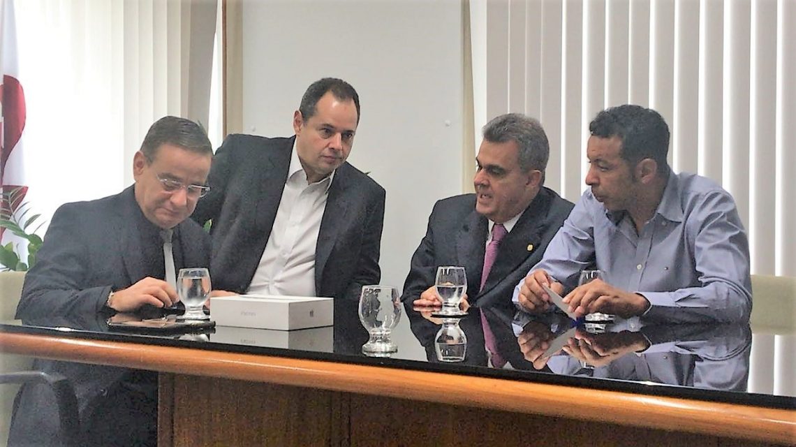 Prefeito e vereadores de Ibipitanga UNIDOS por uma SOLUÇÃO no ABASTECIMENTO DE ÁGUA