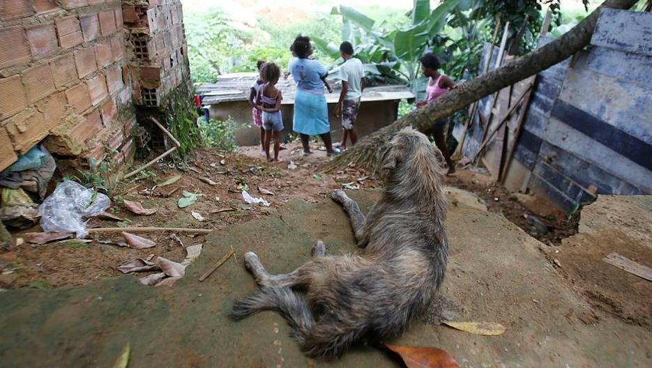 TRISTE REALIDADE IGNORADA PELO ESTADO – Pobreza afeta 60,8% das crianças na Bahia