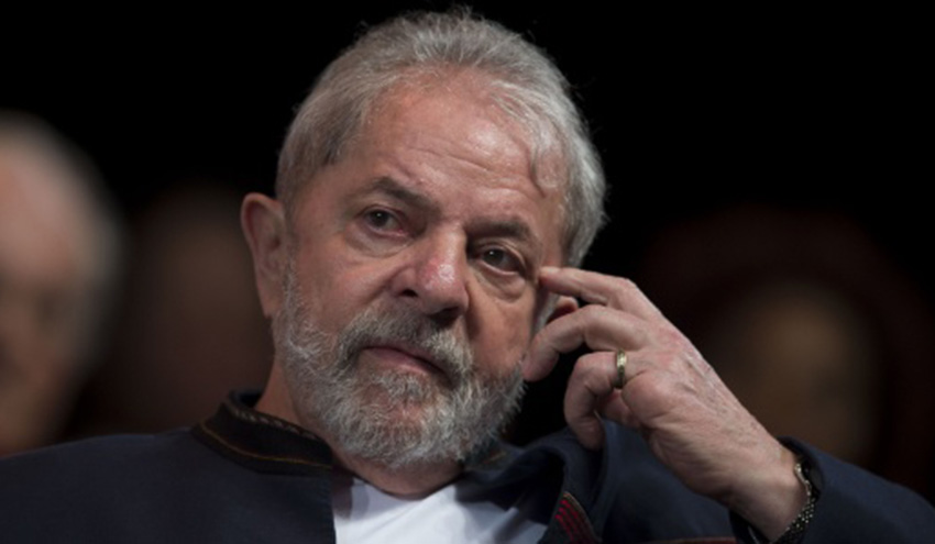 Ex-presidente Lula escreve um artigo para o jornal francês Le Monde