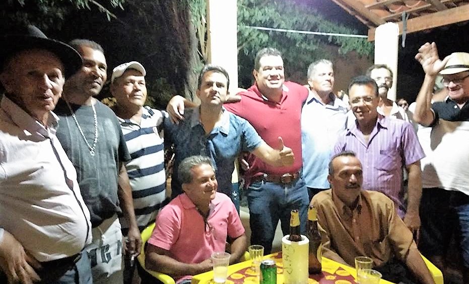 Prefeito de Rio de Contas é destaque por adotar o projeto gabinete Itinerante