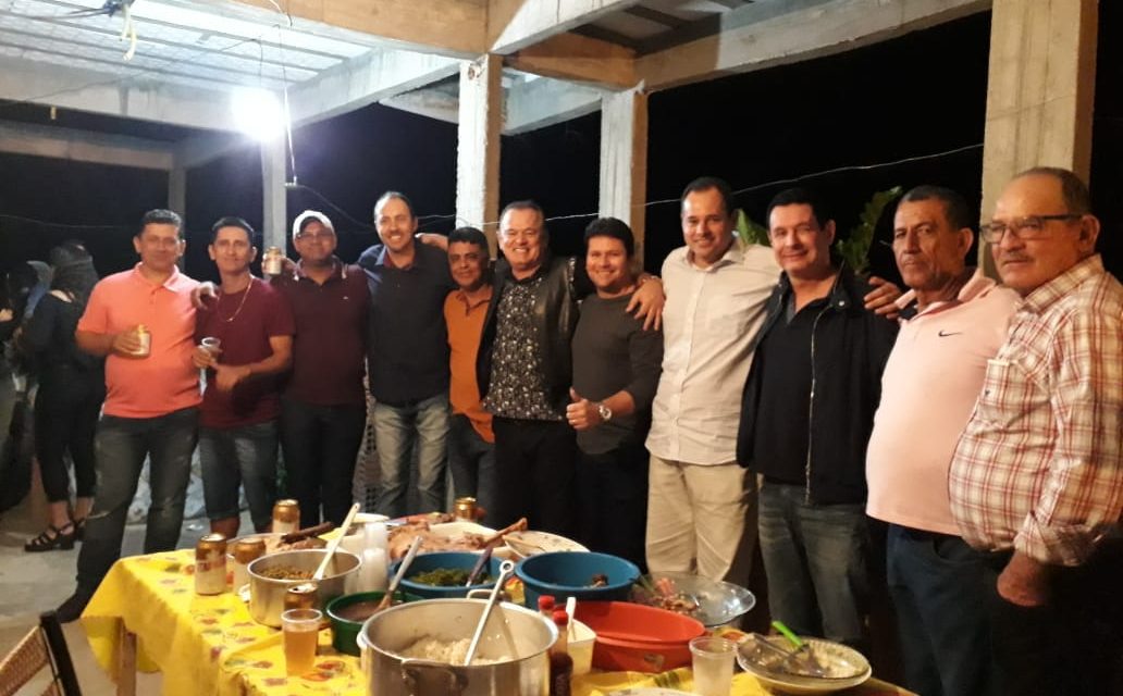 Prefeitura de CATURAMA realizou o tradicional SÃO JOÃO ANTECIPADO de FEIRA NOVA