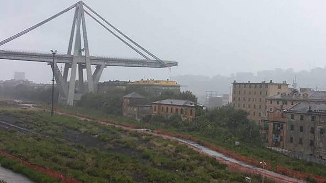 Ponte Desaba Provocando Diversas Mortes em Gênova