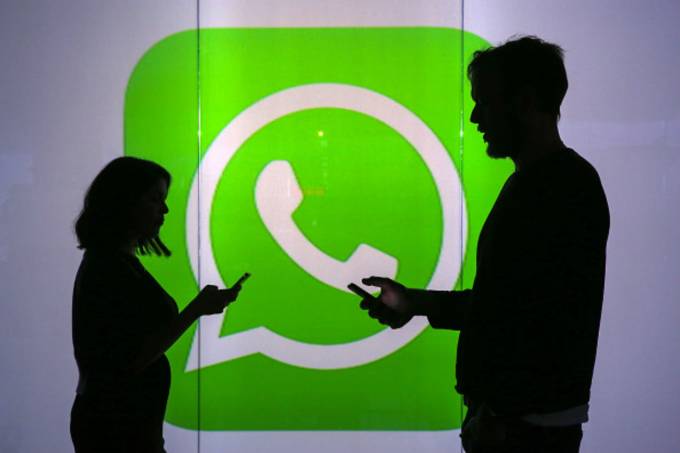 Bolsonaro pode ser processado por caixa 2 de empresas que impulsionaram no Whatsapp