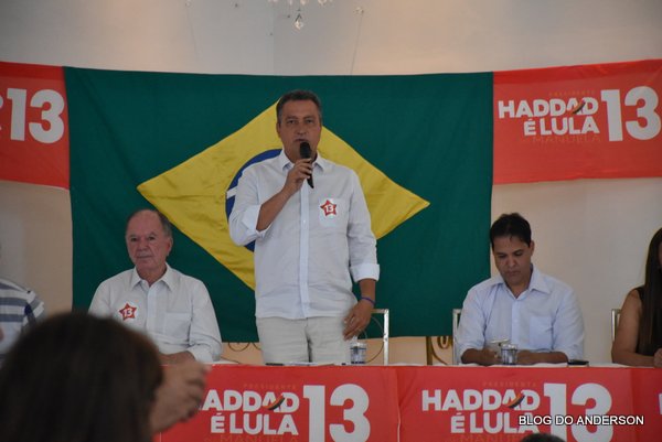 Governador Rui Costa se reuniu com lideranças em Conquista: “Eu não desisto do meu país”
