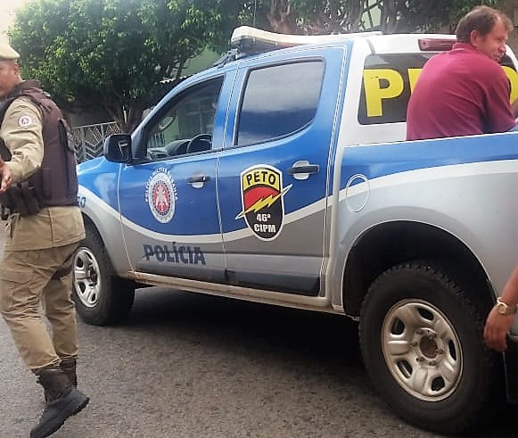 Carro funerário quebra e Viatura da PM é utilizada para transportar corpo em Livramento