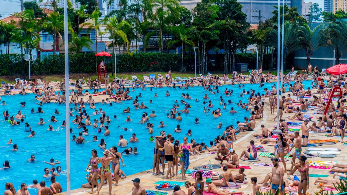 Verão começa com temperaturas acima da média