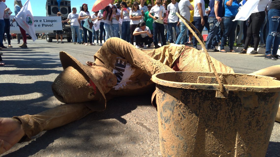 Ato em Bom Jesus da Lapa, lembra um mês do crime ambiental de Brumadinho e pede providências em defessa do Rio São Francisco