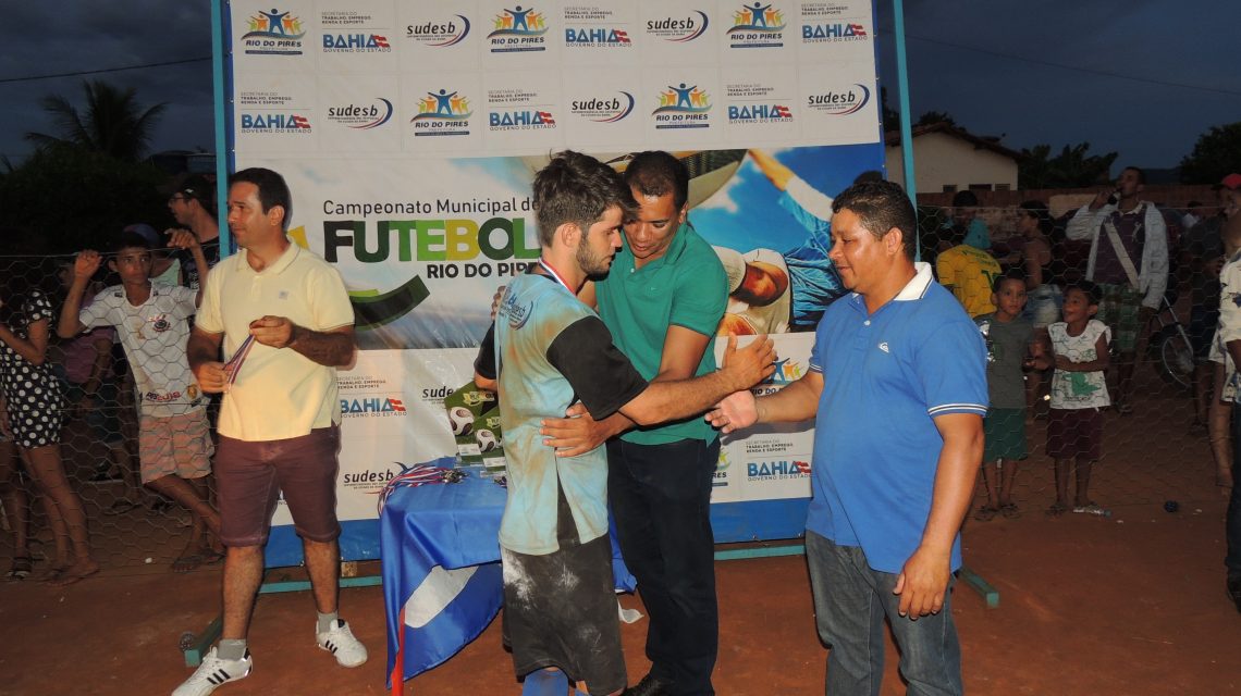 Prefeito de Rio do Pires prestigiou a final do Campeonato Municipal de Futebol de Campo