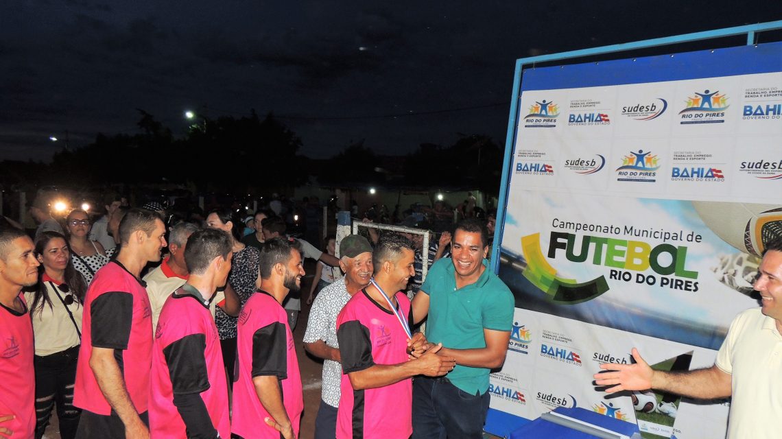 Prefeito de Rio do Pires prestigiou a final do Campeonato Municipal de Futebol de Campo