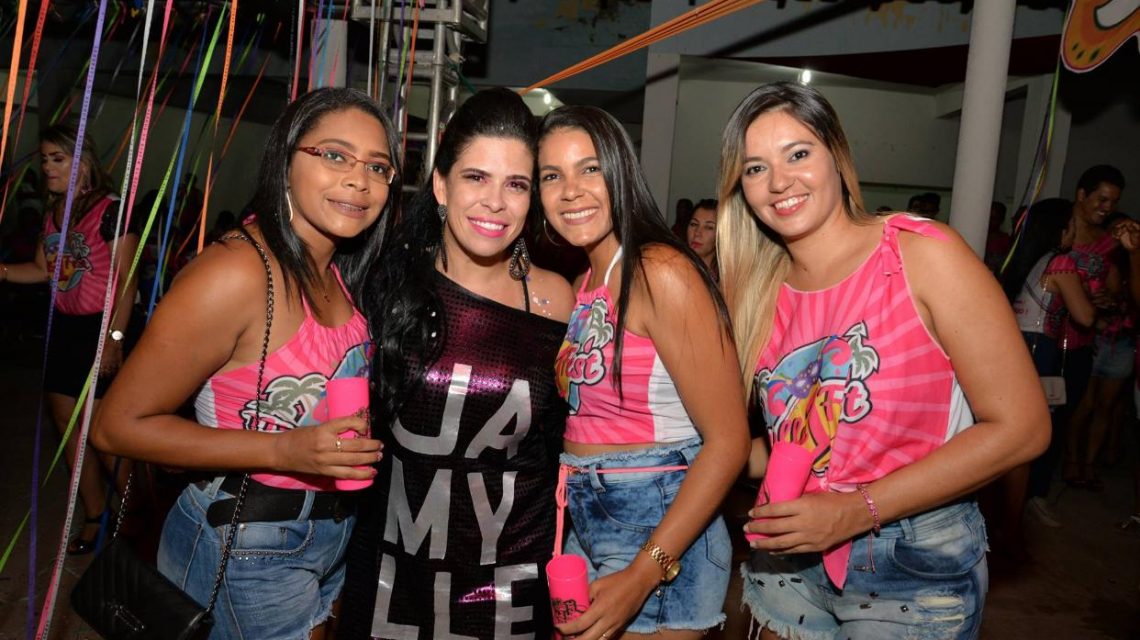 Drª Jamylle Costa inovou ao comemorar seu aniversário com festa beneficente em prol dos animais