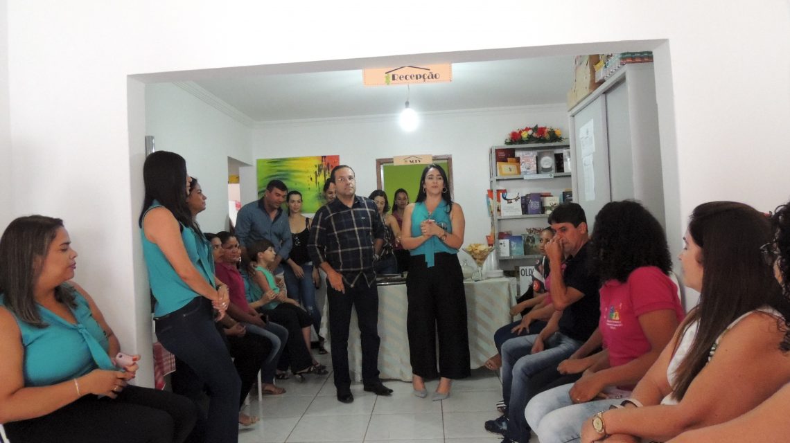 Profissionais da Assistência Social, comemoraram a reinauguração do CRAS