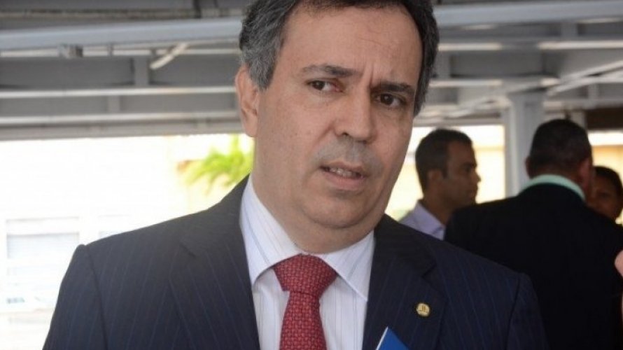 Deputados baianos descartam possibilidade de prorrogação de mandatos dos atuais prefeitos
