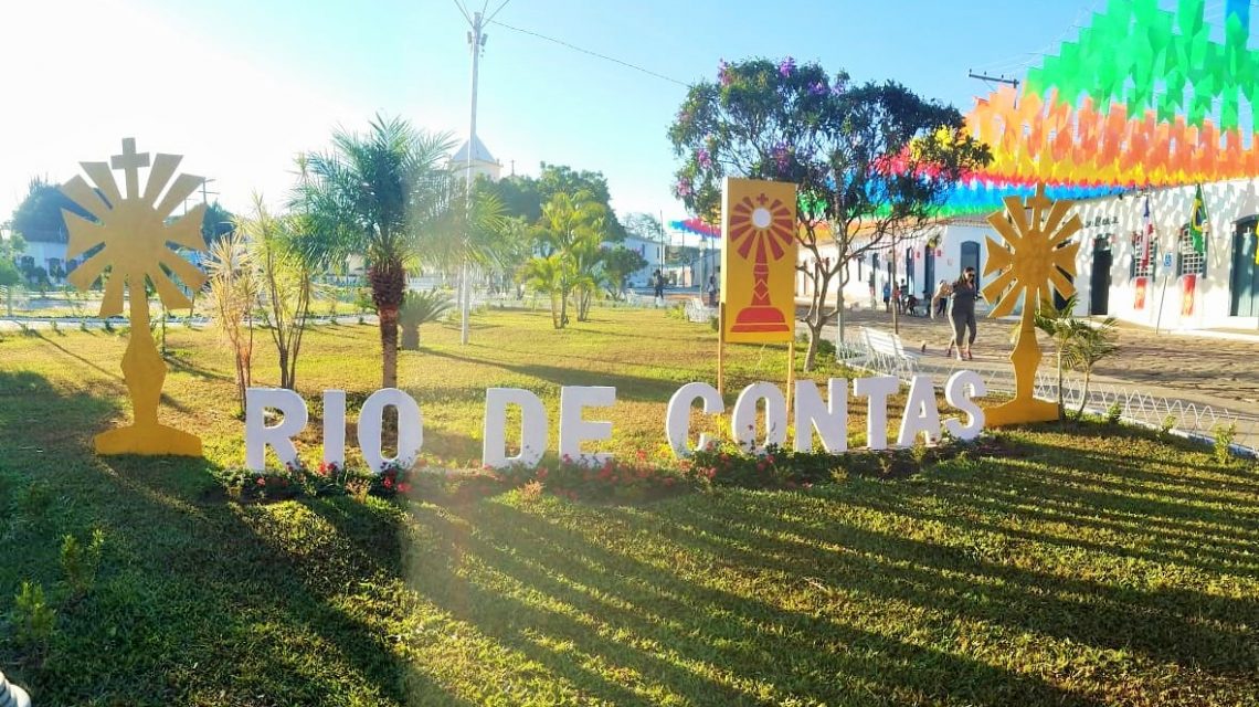 Prestes a se tornar “Patrimônio Imaterial do Brasil” Festa de Corpus Christi encanta multidão de féis em Rio de Contas