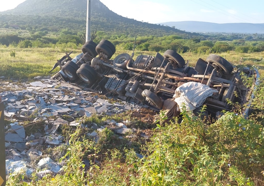 #Chapada: Motorista de Caminhão morre em acidente na ‘Curva da Horta’ entre Paramirim e Livramento de Nossa Senhora